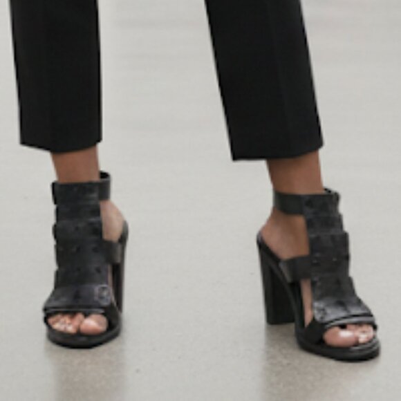 Rag & Bone 'Deane' Studded Paneled Pebbled Leather High Heels in Black Size 38 - Picture 1 of 8